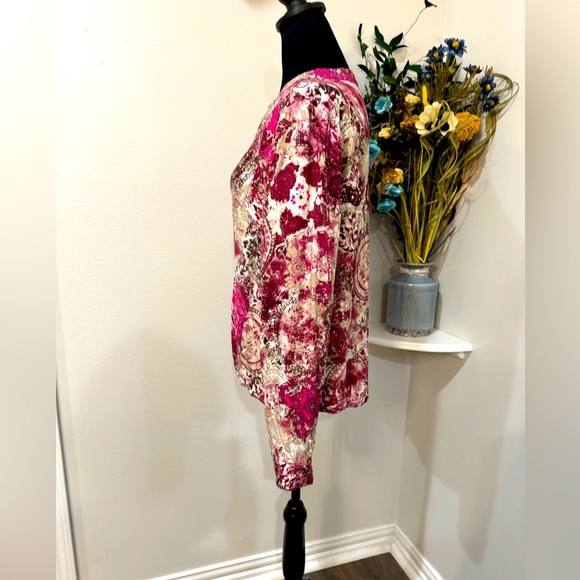 Christopher & Banks vibrant pink and cream floral Women's size Medium Blouse - Picture 4 of 11